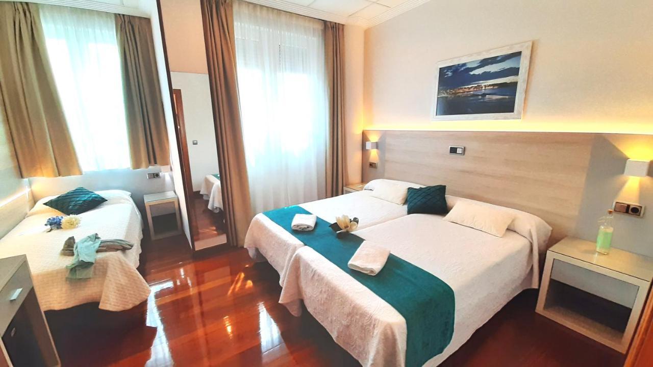 Hotel Nueva Plaza มาลีอันโย ภายนอก รูปภาพ
